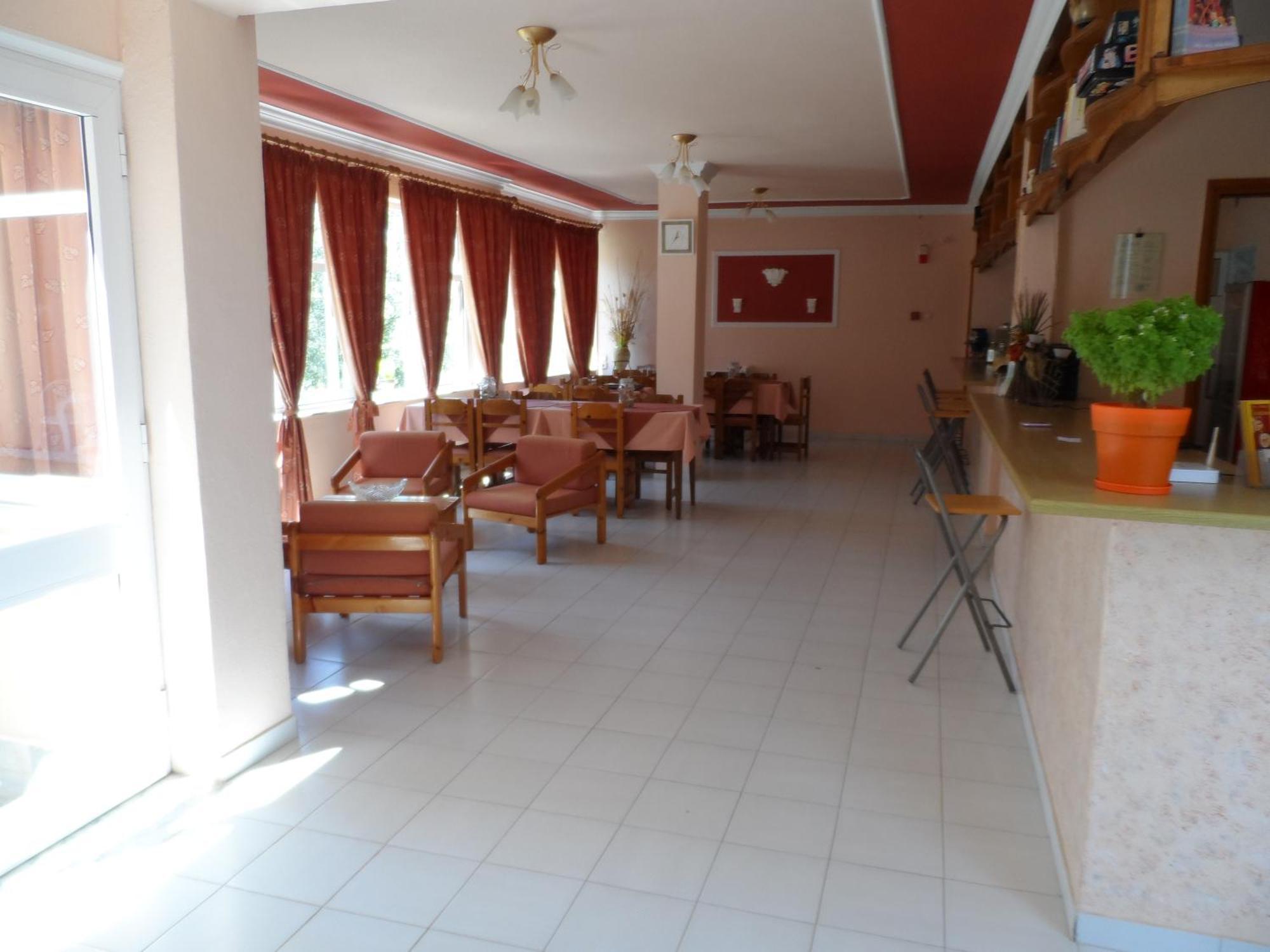 Aparthotel Amarilia à Skala Rachoni  Extérieur photo