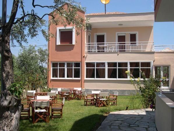 Aparthotel Amarilia à Skala Rachoni  Extérieur photo