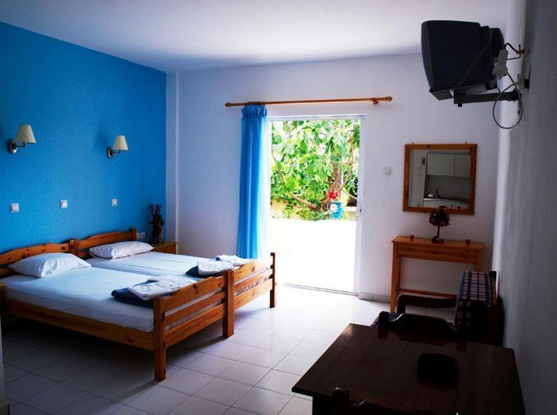 Aparthotel Amarilia à Skala Rachoni  Chambre photo