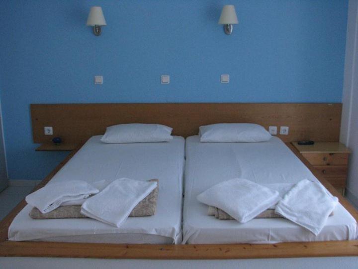 Aparthotel Amarilia à Skala Rachoni  Chambre photo