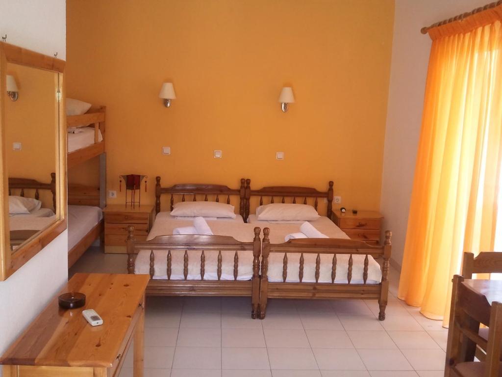 Aparthotel Amarilia à Skala Rachoni  Extérieur photo